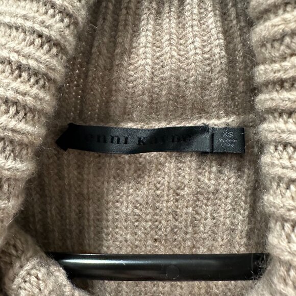 Jenni Kayne Cashmere Turtleneck in Undyed Stone - XS - Picture 3 of 5